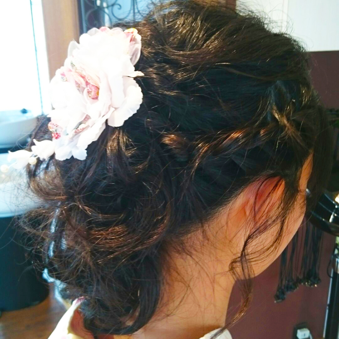 四條畷 美容院 美容室 ヘアメイク リースト Re-st.