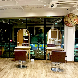 四條畷 美容院 美容室 ヘアメイク リースト Re-st.